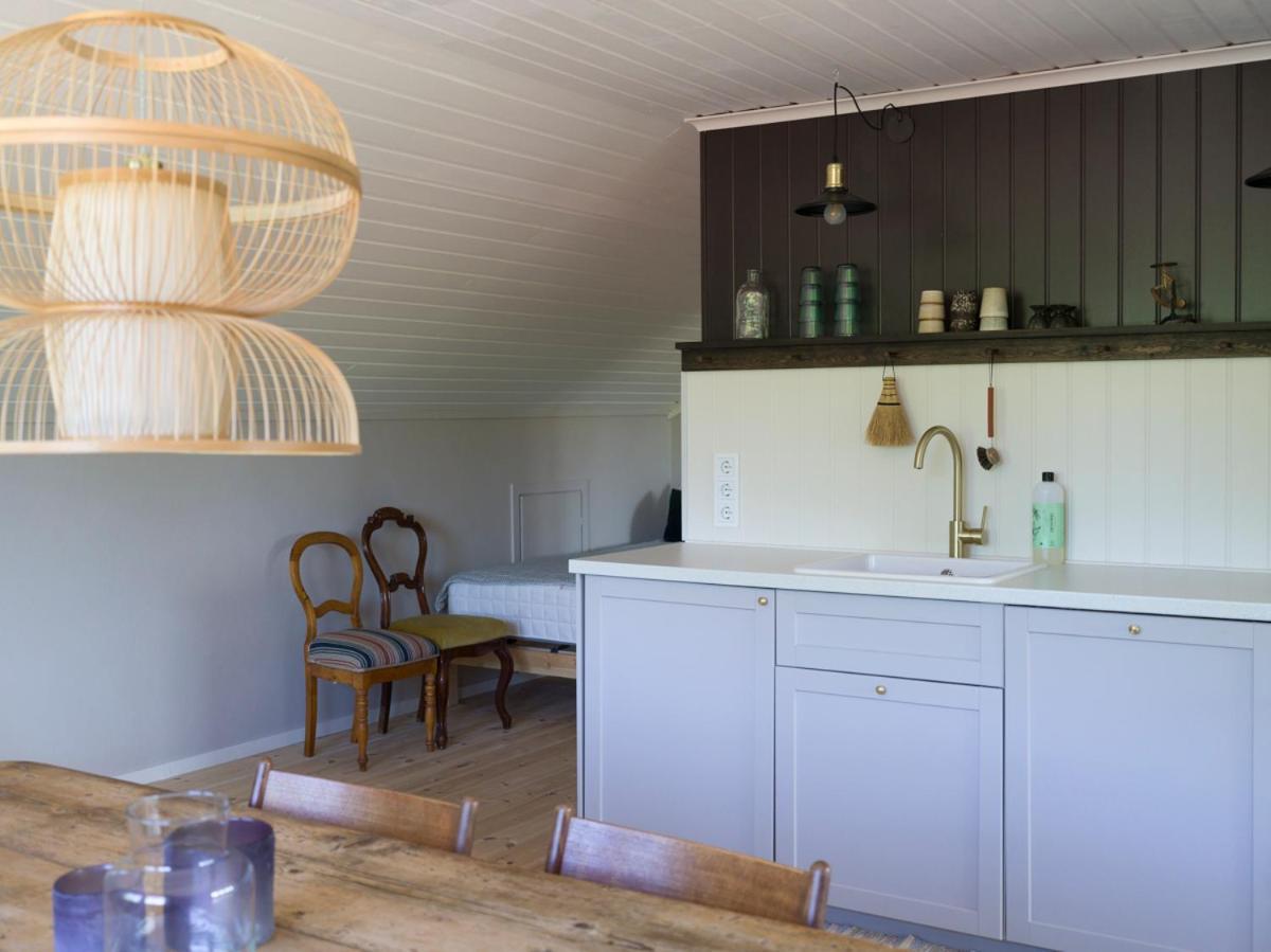 Lovely, Bright Apartment Overlooking Nature Fiskebäckskil 외부 사진