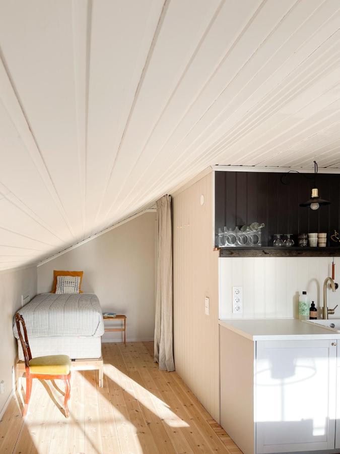 Lovely, Bright Apartment Overlooking Nature Fiskebäckskil 외부 사진