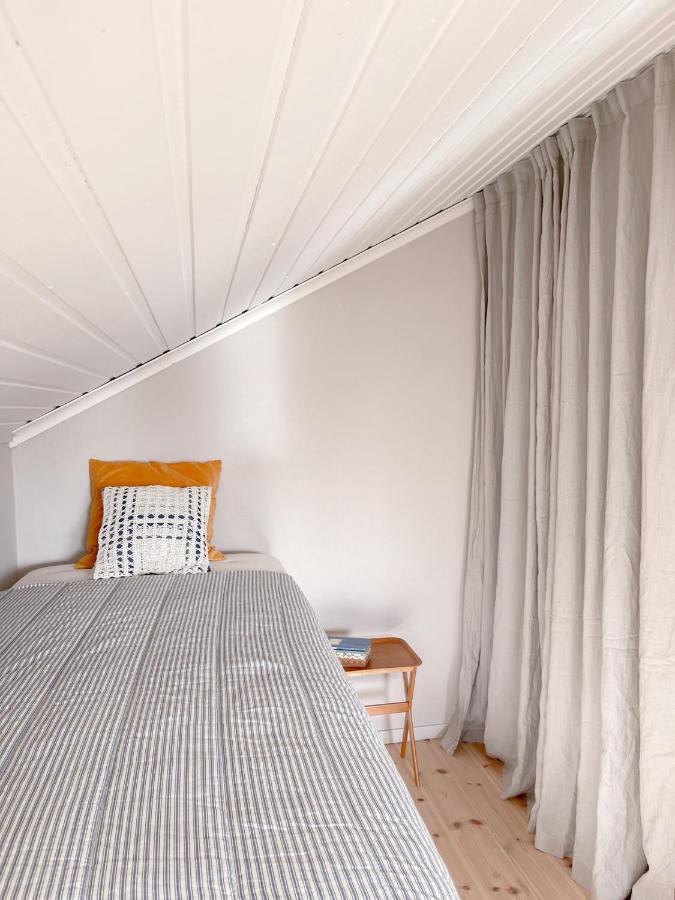 Lovely, Bright Apartment Overlooking Nature Fiskebäckskil 외부 사진