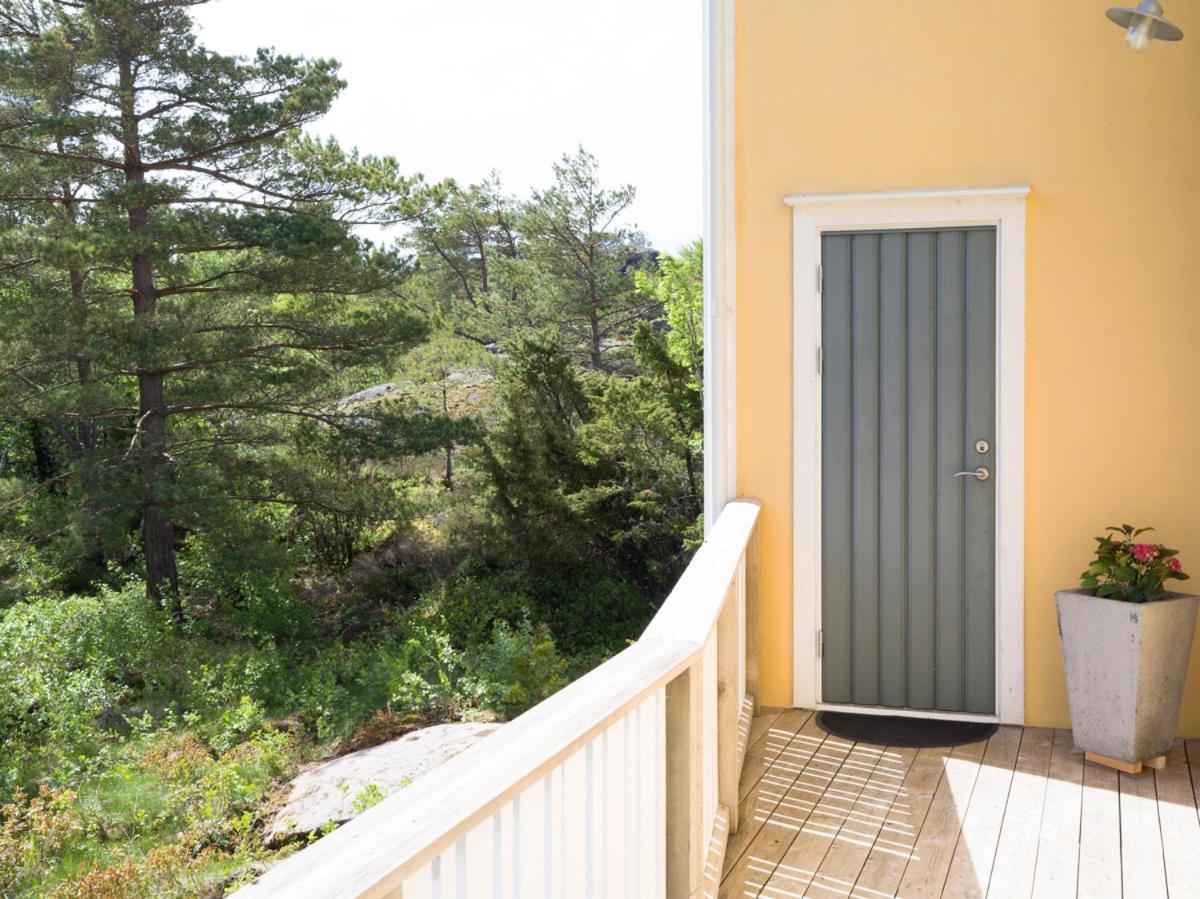Lovely, Bright Apartment Overlooking Nature Fiskebäckskil 외부 사진